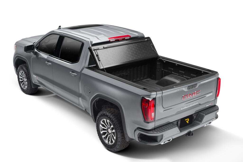BAKFlipF1_21GMC_Sierra_RearFlip_RT.jpg