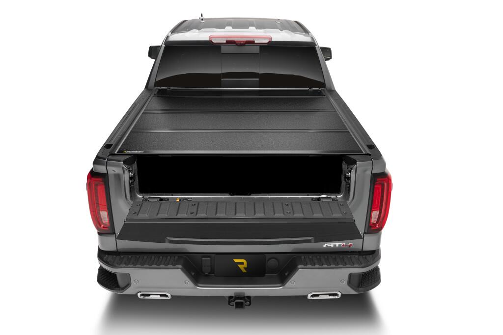 BAKFlipF1_21GMC_Sierra_RearHeadOn_Closed_TailgateOpen_RT.jpg