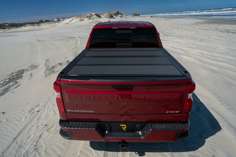 Bak Industries 448447 BAKFlip MX4 (GEN 3) 24-26 Tacoma 6'2"