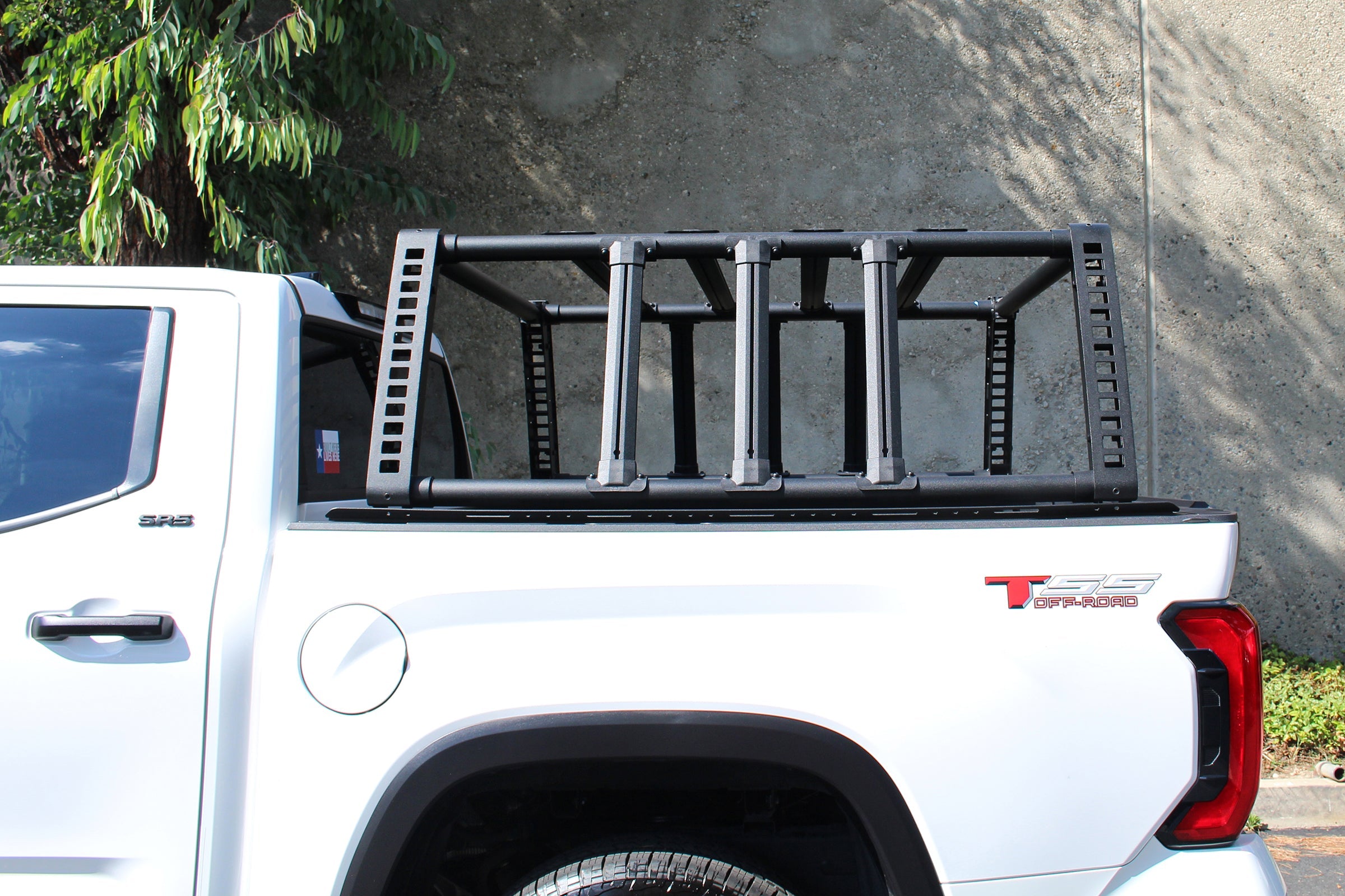 GR_XRS-Xtreme-Rack_Full-Size_5952000T_Tundra_002.JPG