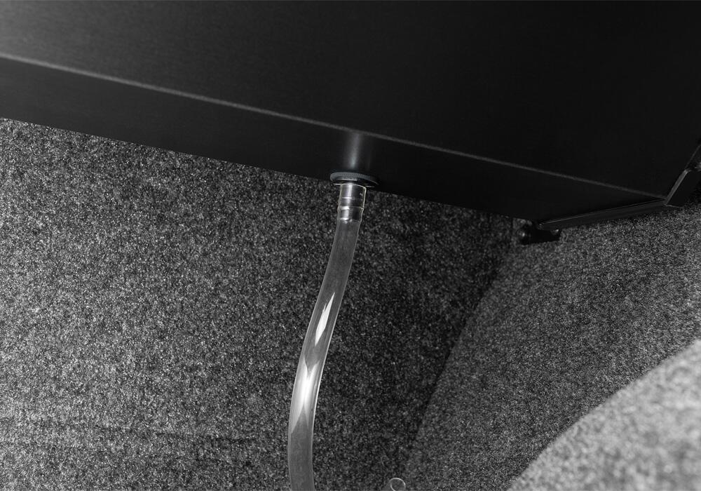 RX_ProXR_21Ford-F150_Details_01DrainTube.jpg