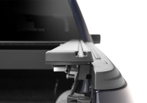 RX_ProXR_21Ford-F150_Details_04RailEnd.jpg
