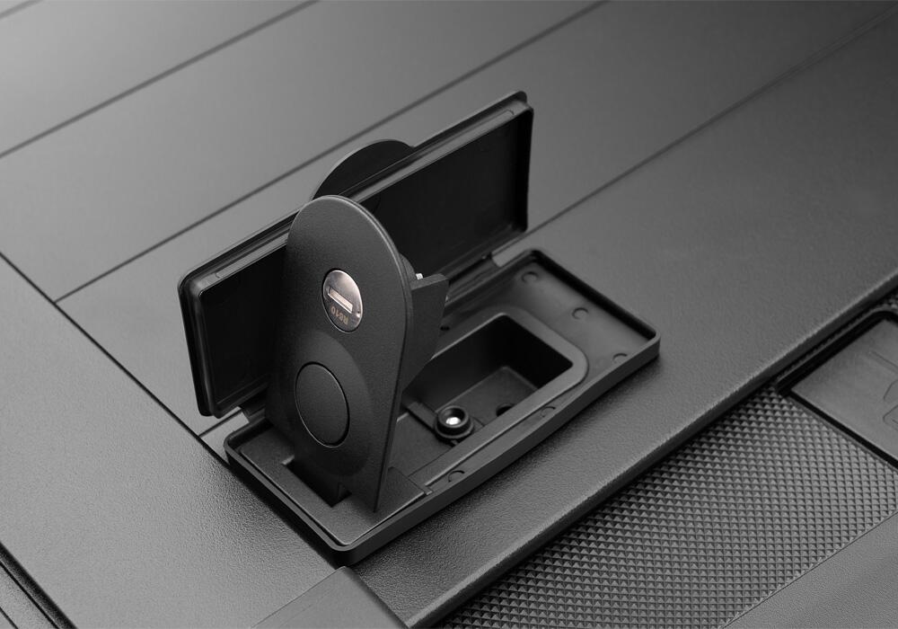 RX_ProXR_21Ford-F150_Details_07Handle.jpg