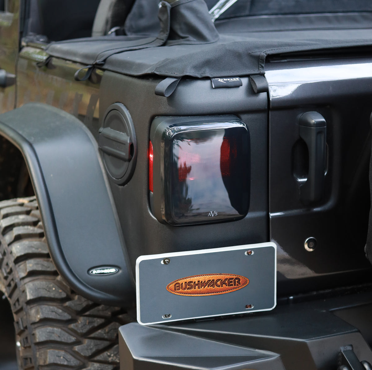 Bushwacker 14084 Trail Armor Rear Corner Black, 2-Piece Set – Canada ...